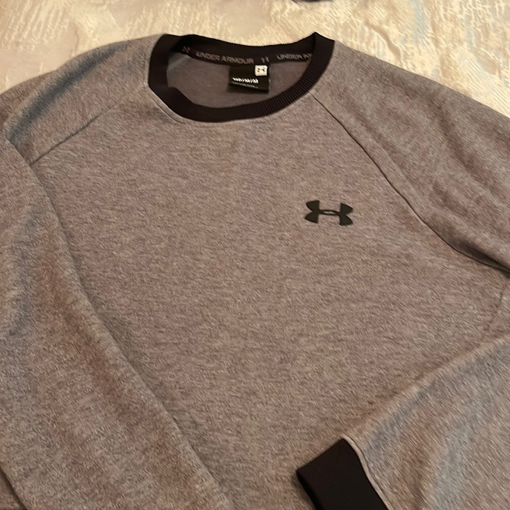Under armor sweatshirt